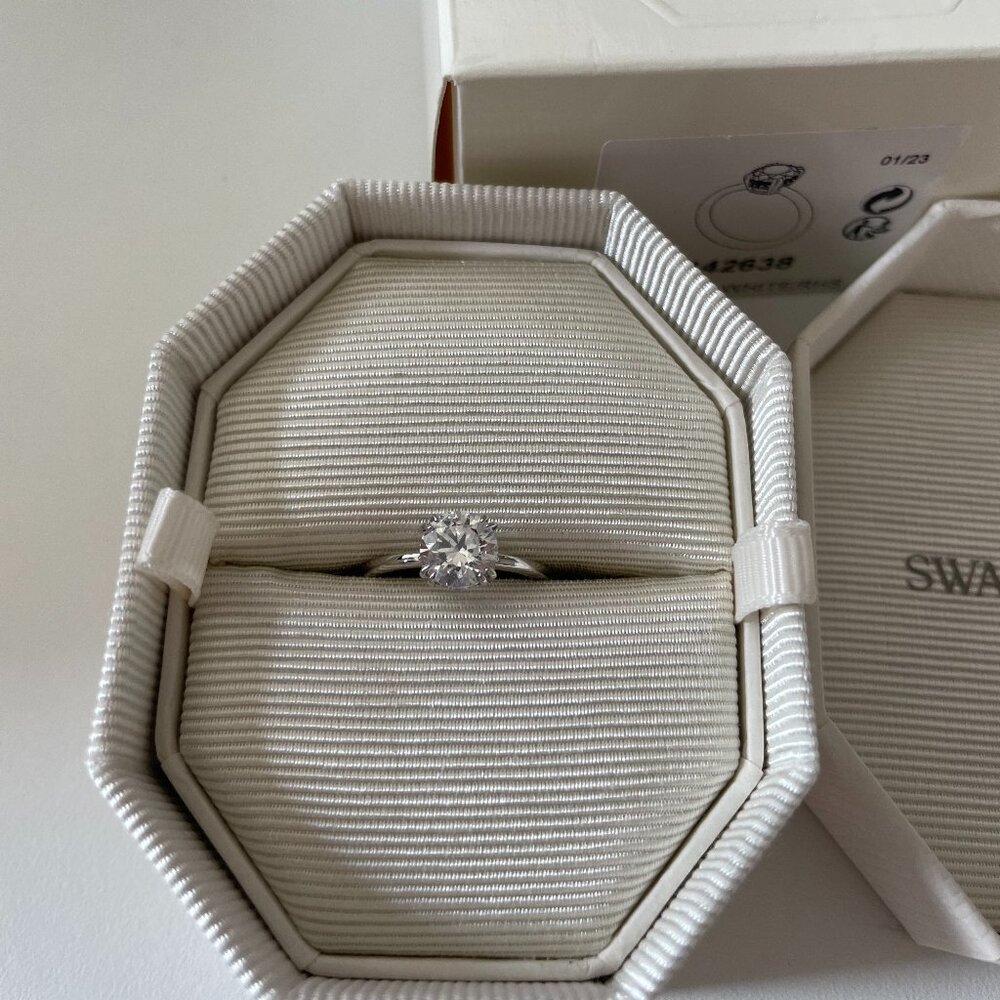 Silver Solitaire Swarovski Ring - image 5